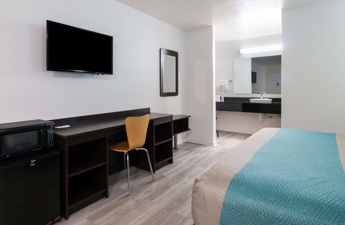 Metropolis Hotel | Motel 6 Metropolis, IL