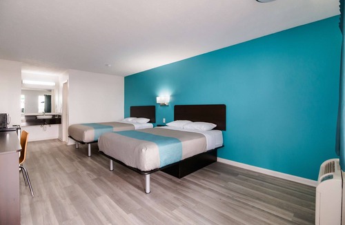 Metropolis Hotel | Motel 6 Metropolis, IL