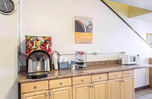 Moriarty Hotel | Motel 6 Moriarty, NM