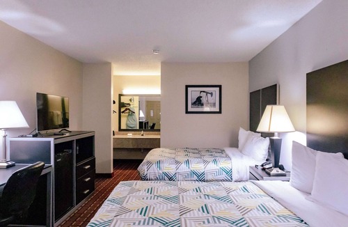 Nacogdoches Hotel | Motel 6 Nacogdoches TX