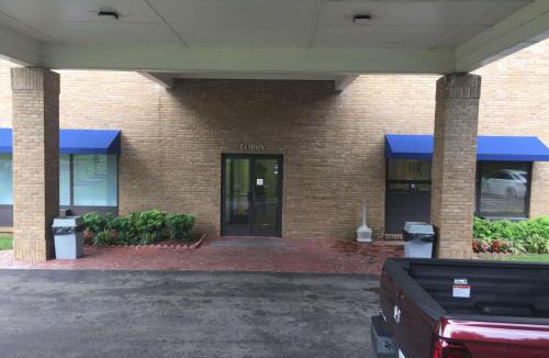 Nashville Hotel | Motel 6-Nashville, TN - Airport