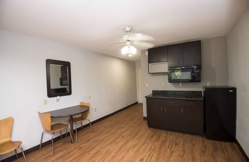 New Iberia Hotel | Motel 6 New Iberia, LA