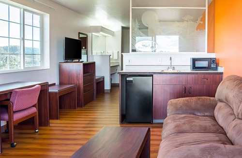 Newport Hotel | Motel 6 Newport, OR