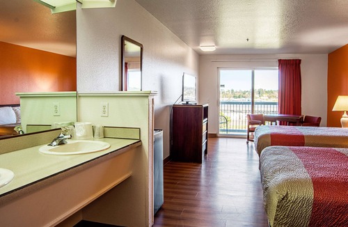 Newport Hotel | Motel 6 Newport, OR