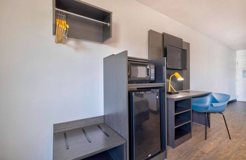 Norman Hotel | Motel 6 Norman, OK