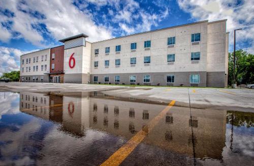 North Platte Hotel | Motel 6 North Platte, NE - East