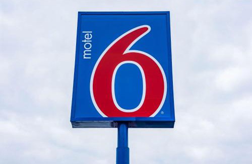 North Richland Hills Hotel | Motel 6-North Richland Hills, TX