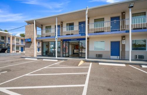Odenton Hotel | Motel 6-Odenton, MD - Fort Meade