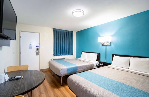 Odessa Hotel | Motel 6 Odessa, TX - 2nd Street