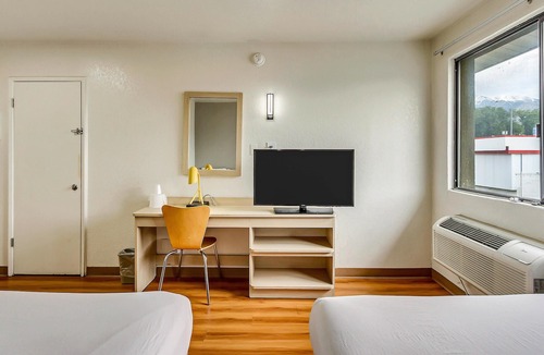 Ogden Hotel | Motel 6 Ogden, UT- Downtown