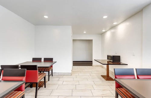 Ogden Hotel | Motel 6 Ogden, UT- Downtown