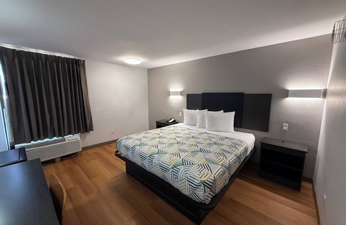 Central Oklahoma City Hotel | Motel 6 Oklahoma City, OK - South