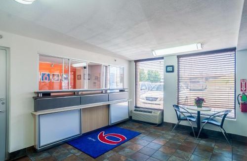 Central Oklahoma City Hotel | Motel 6-Oklahoma City, OK - South