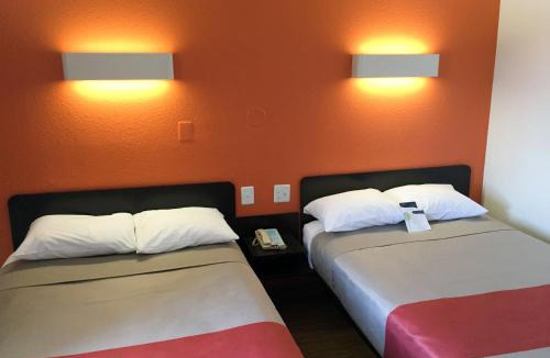 Oroville Hotel | Motel 6-Oroville, CA