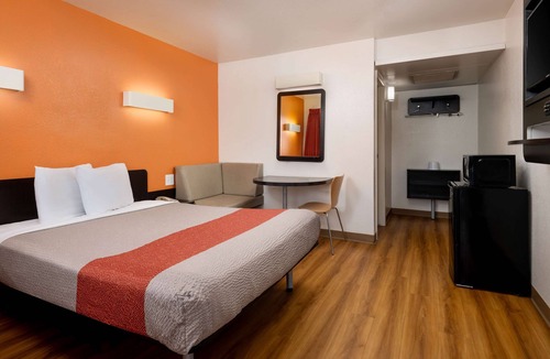 Pismo Beach Hotel | Motel 6 Pismo Beach, CA