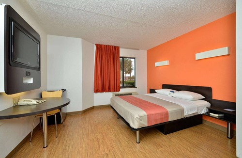 Plano Hotel | Motel 6 Plano, TX - West - Frisco