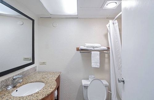 Chubbuck Hotel | Motel 6 Pocatello, ID