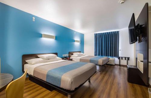 Poplar Bluff Hotel | Motel 6 Poplar Bluff, MO