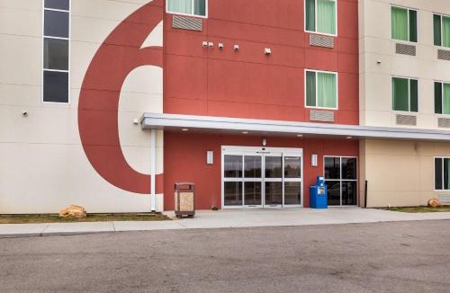 Poplar Bluff Hotel | Motel 6 Poplar Bluff, MO