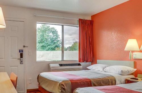 Creston - Kenilworth Hotel | Motel 6-Portland, OR - Central
