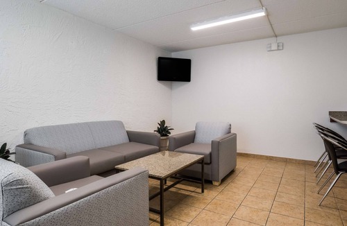 Prospect Heights Hotel | Motel 6 Prospect Heights, IL