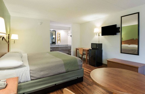 Pulaski Hotel | Motel 6 Pulaski, TN