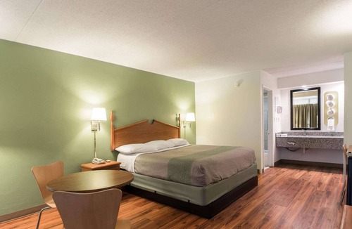 Pulaski Hotel | Motel 6 Pulaski, TN