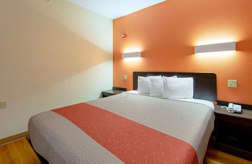 Rhome Hotel | Motel 6-Rhome, TX