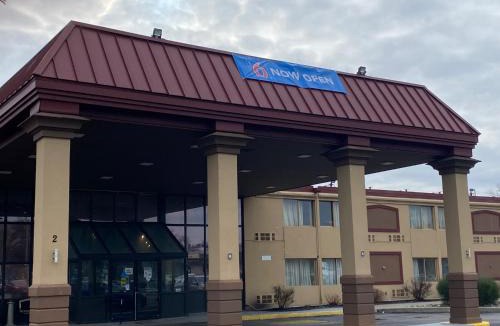 Rochester Hotel | Motel 6 Rochester, NY - Airport