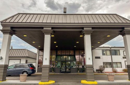 Rochester Hotel | Motel 6 Rochester, NY - Airport