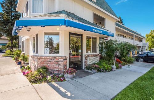Rohnert Park Hotel | Motel 6-Rohnert Park, CA