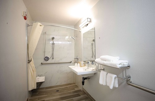 Southeastern Sacramento Hotel | Motel 6 Sacramento, CA - Central