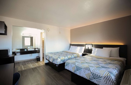 Southeastern Sacramento Hotel | Motel 6 Sacramento, CA - Central