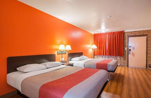 Safford Hotel | Motel 6-Safford, AZ