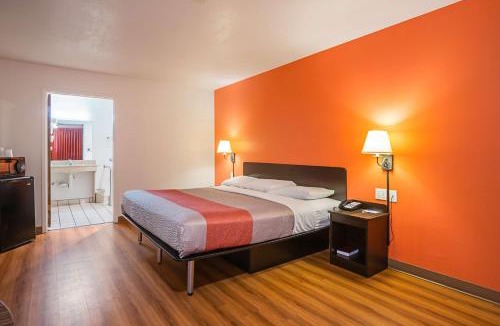 Safford Hotel | Motel 6-Safford, AZ