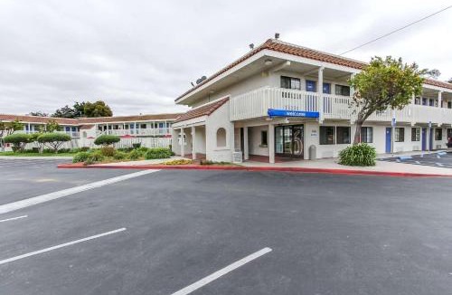 Salinas Hotel | Motel 6-Salinas, CA - North Monterey Area