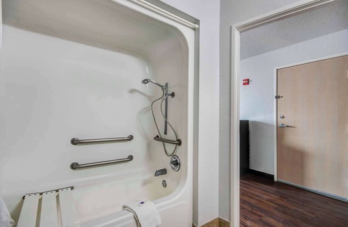 San Antonio Hotel | Motel 6 San Antonio, TX - Sea World North