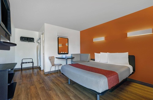 East San Jose Hotel | Motel 6 – San Jose, CA - South
