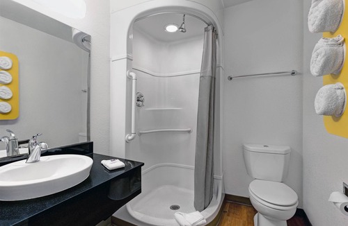 East San Jose Hotel | Motel 6 – San Jose, CA - South