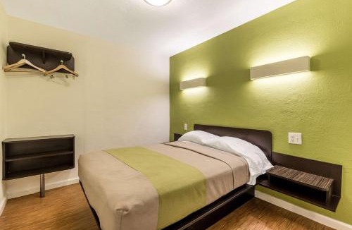 San Rafael Hotel | Motel 6 San Rafael