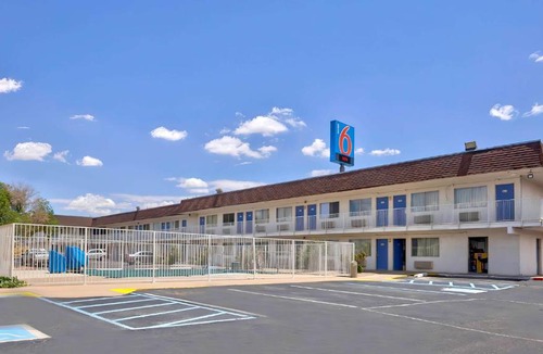 Santa Rosa Hotel | Motel 6-Santa Rosa, NM