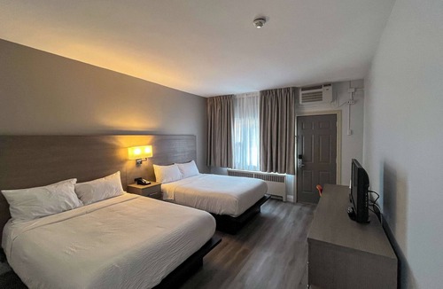 Sault Ste. Marie Hotel | Motel 6 Sault Ste. Marie, ON