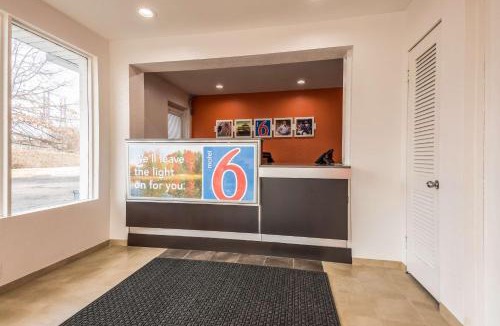 Schenectady Hotel | Motel 6-Schenectady, NY
