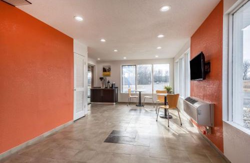 Schenectady Hotel | Motel 6-Schenectady, NY