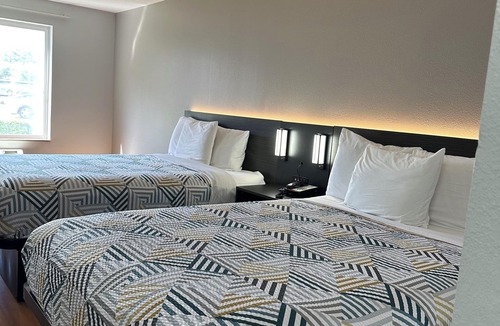 Seaside Hotel | Motel 6 Seaside, OR