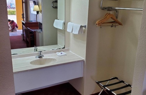 Shamrock Hotel | Motel 6 Shamrock, TX
