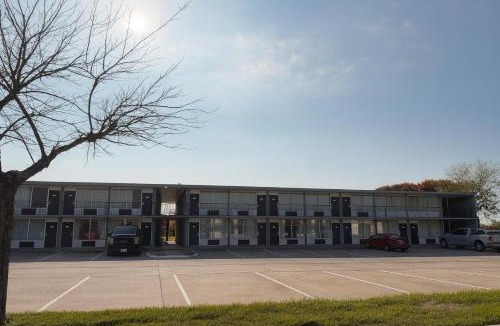 Sherman Hotel | Motel 6 Sherman, TX