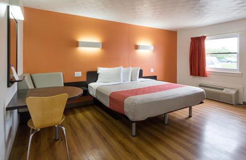 Sidney Hotel | Motel 6-Sidney, OH