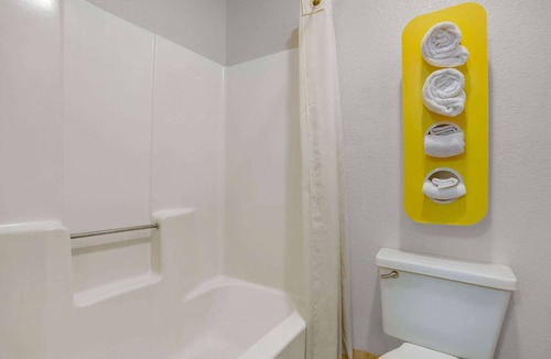 Tyrone Hotel | Motel 6 Silver City, NM