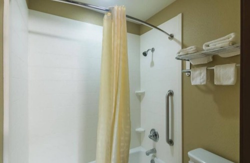 Ira Hotel | Motel 6 Snyder, TX